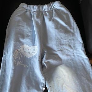 Boys Lie Don’t stop loving me sweatpants